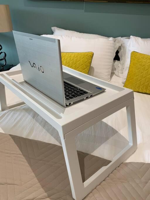 Perfectly Located City Centre Studio Apartment - West One With Free Wifi, Gym Access, Netflix 셰필드 외부 사진