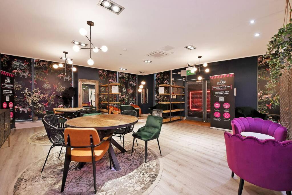 Perfectly Located City Centre Studio Apartment - West One With Free Wifi, Gym Access, Netflix 셰필드 외부 사진