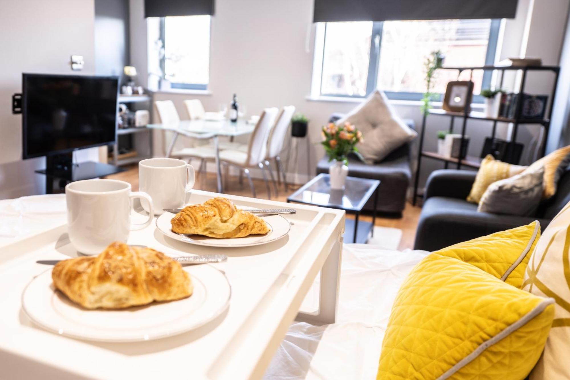 Perfectly Located City Centre Studio Apartment - West One With Free Wifi, Gym Access, Netflix 셰필드 외부 사진