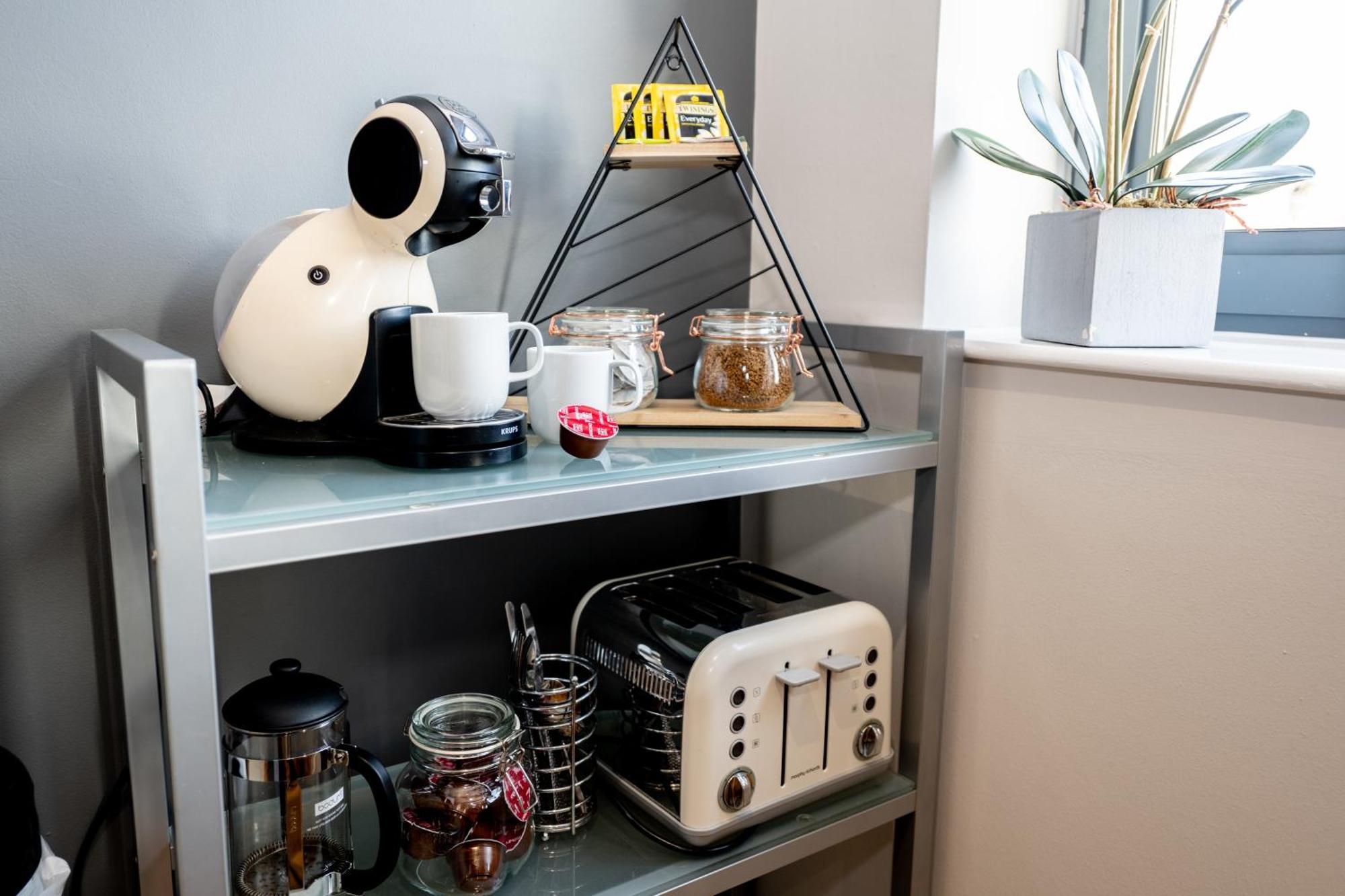 Perfectly Located City Centre Studio Apartment - West One With Free Wifi, Gym Access, Netflix 셰필드 외부 사진